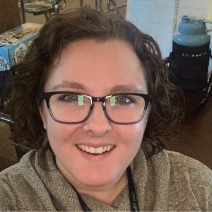 Meet your Posher, Caryn